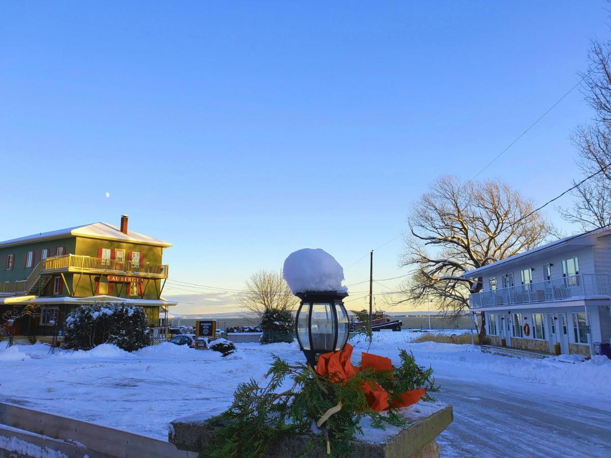 Les Petits Studios Du Bord De L'Eau Saint-Joseph-de-la-Rive Exteriér fotografie